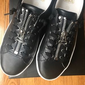 Ash Slip-On sneakers size 35 (Fits a size 6)